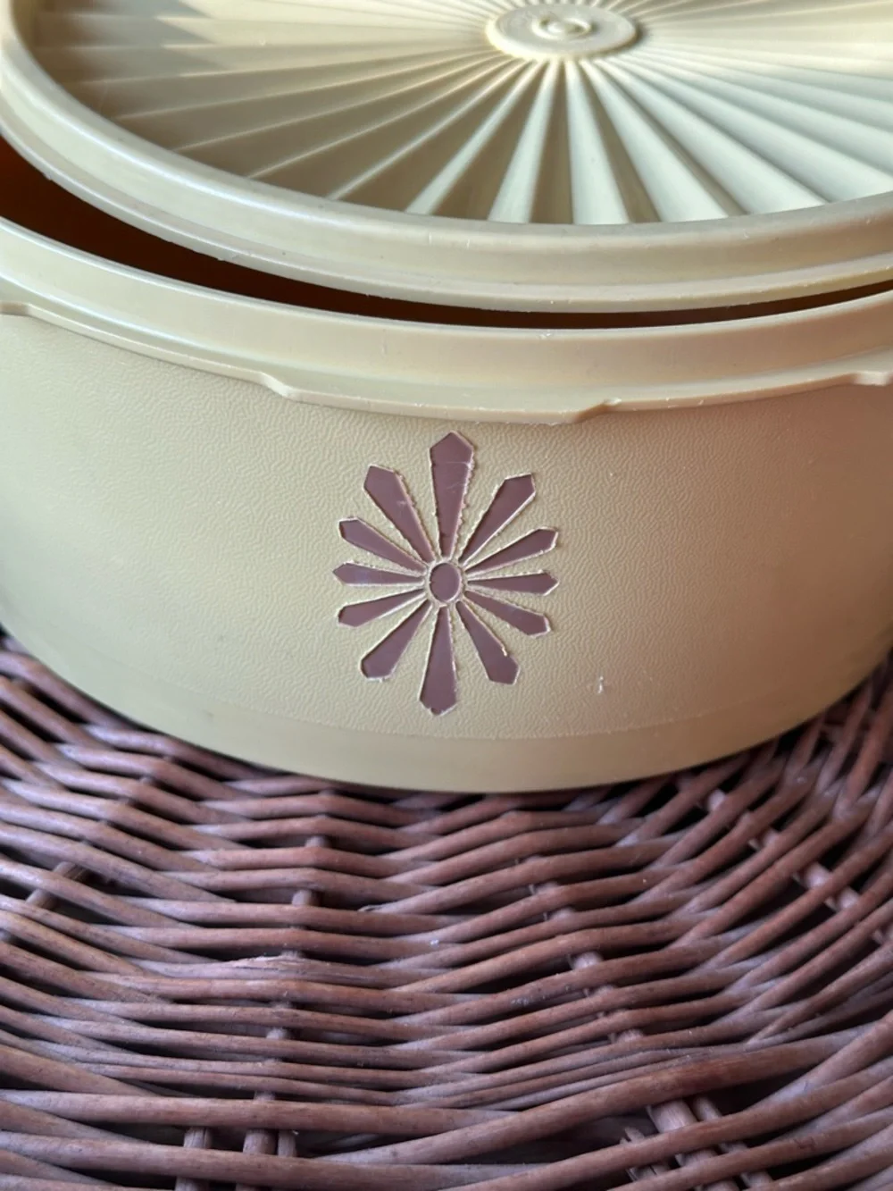 Tupperware retro kitchen